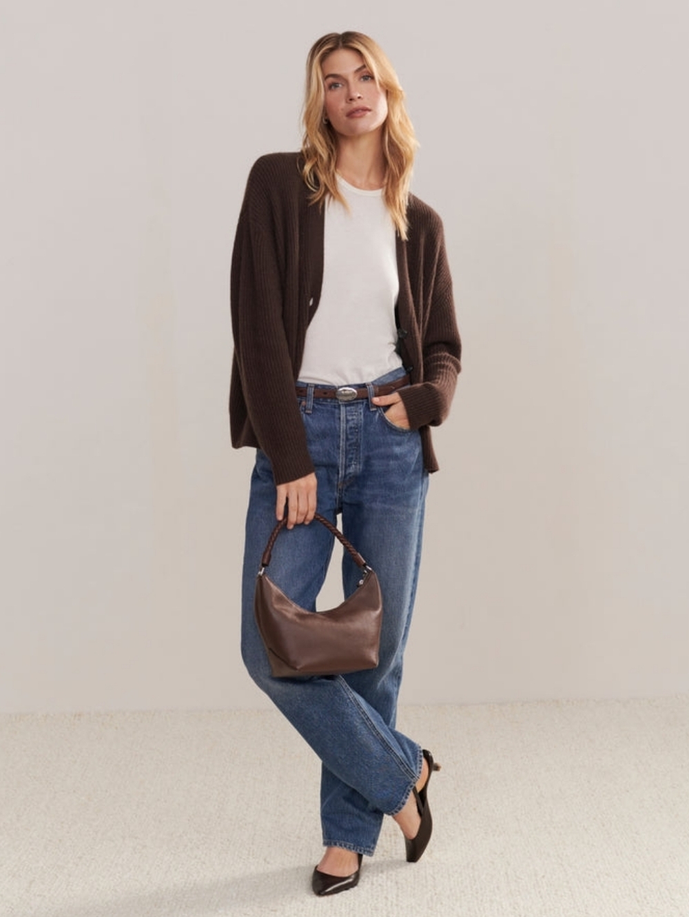 JENNI KAYNE CRESCENT SHOULDER BAG - CHOCOLATE - Picture 2 of 9